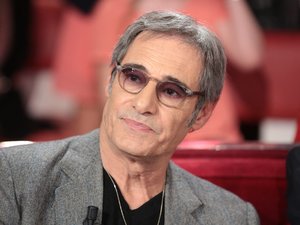 Les fêtes rue Gazan, les excès, la présidentielle, son accident de moto… Gérard Lanvin raconte son 