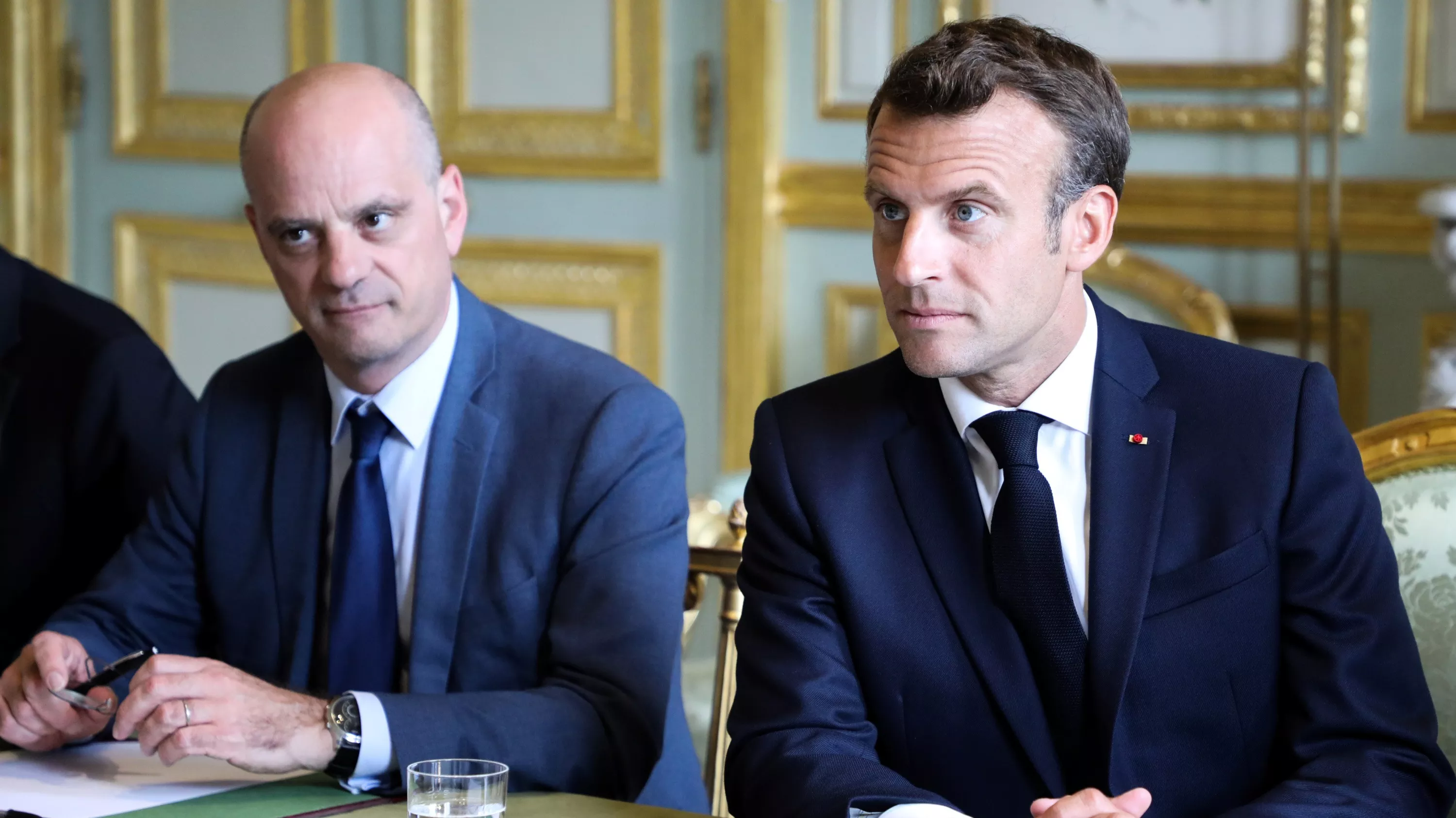 Les gouvernements d’Emmanuel Macron ont-ils vraiment supprimé 10.000 postes d’enseignants, comme l’affirme LFI ?