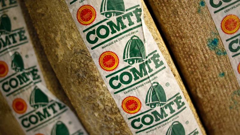 Les prairies sont grillées par la sècheresse, il y a un tiers d'herbe en moins: le gouvernement assouplit les règles de production du comté, du beaufort et de l’abondance