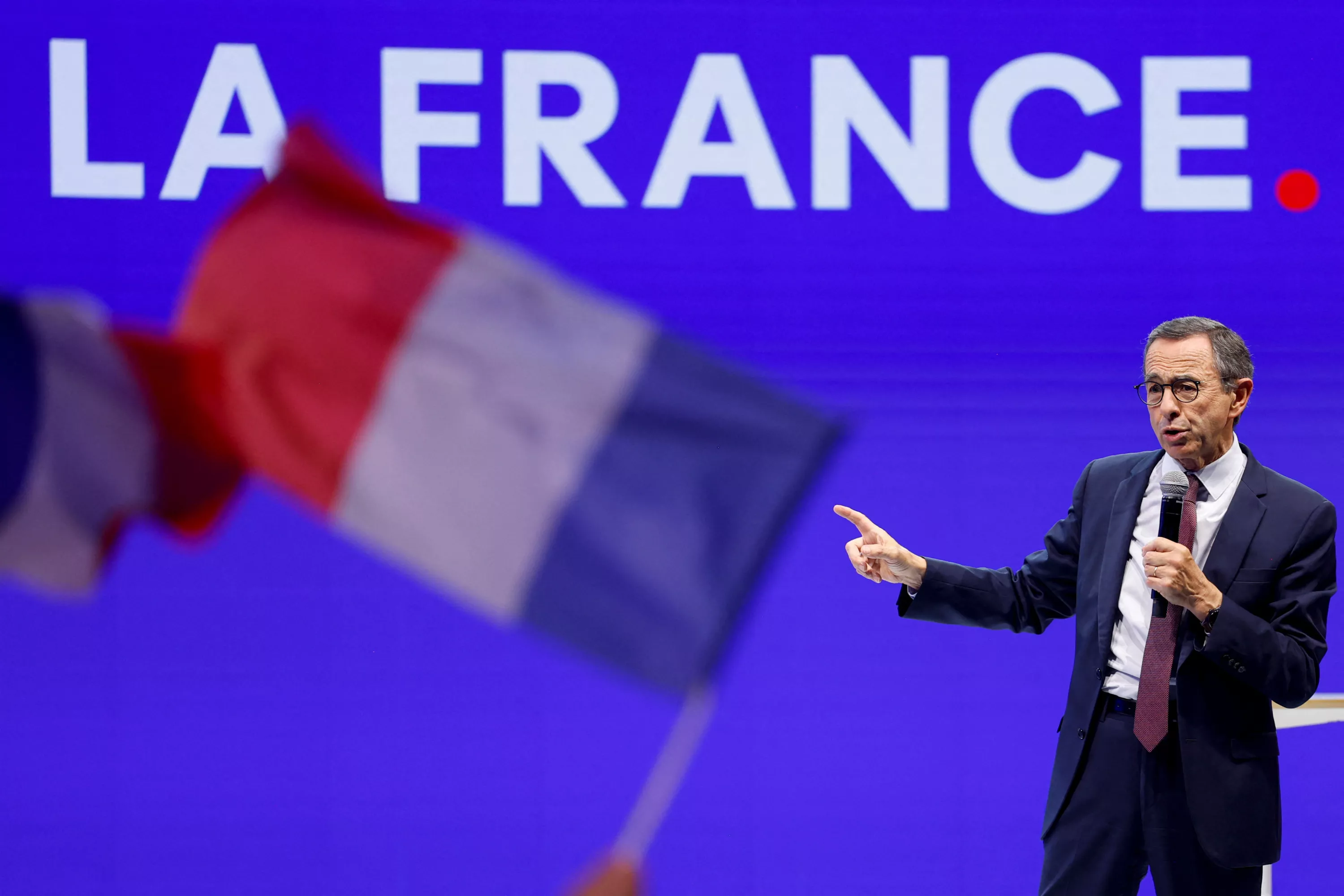 «Levez-vous !» : face aux «destructeurs» Mélenchon et Le Pen, Retailleau appelle la «jeunesse de France» à choisir le parti de la «reconstruction»