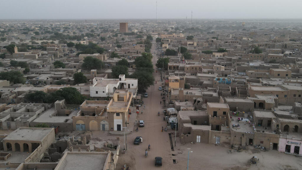 Mali: un militaire tire lors d’une distribution informelle de carburant à Tombouctou sans faire de mort