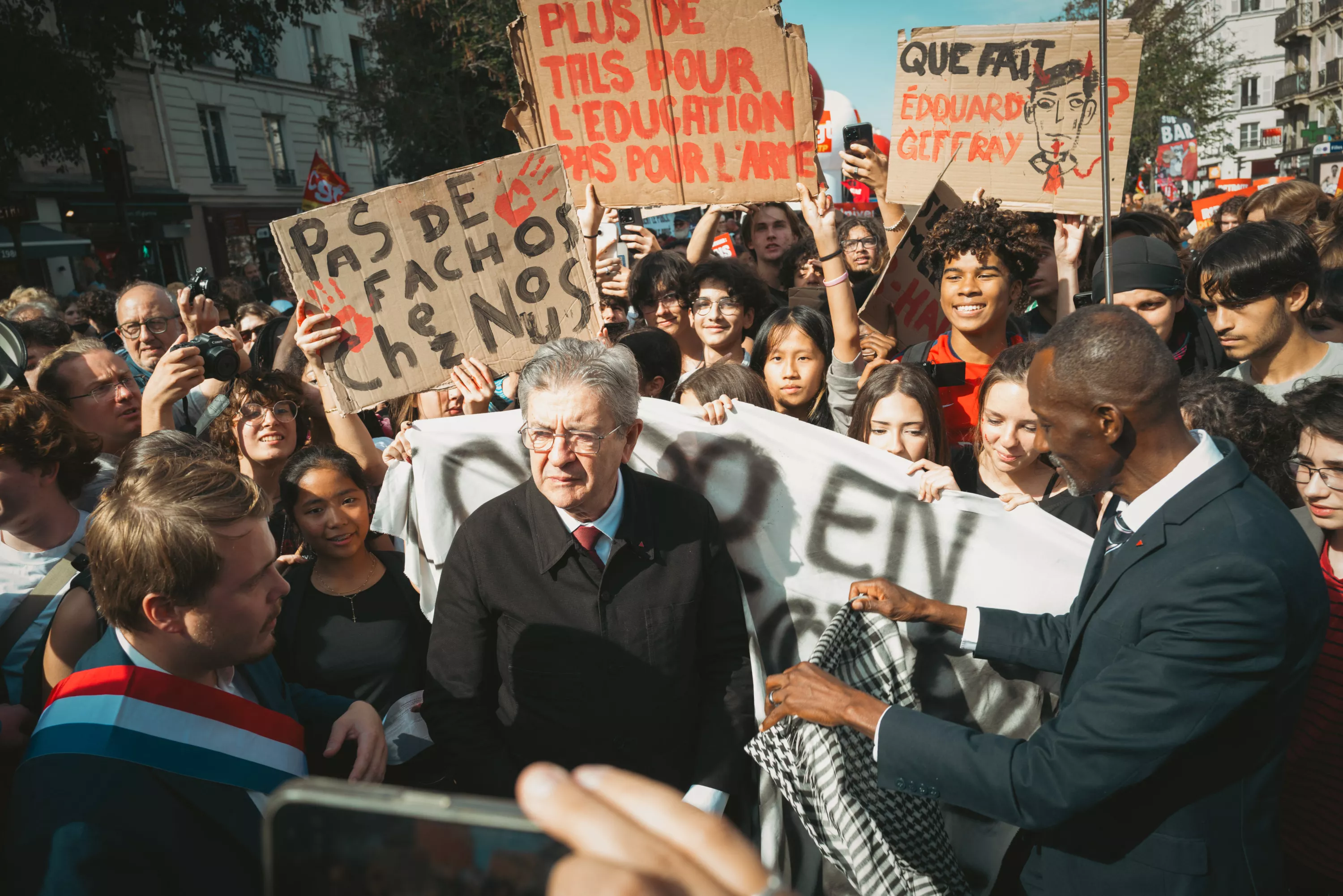 Mobilisation du 17 octobre : comment Jean-Luc Mélenchon espère tirer profit d’une «convergence des luttes»