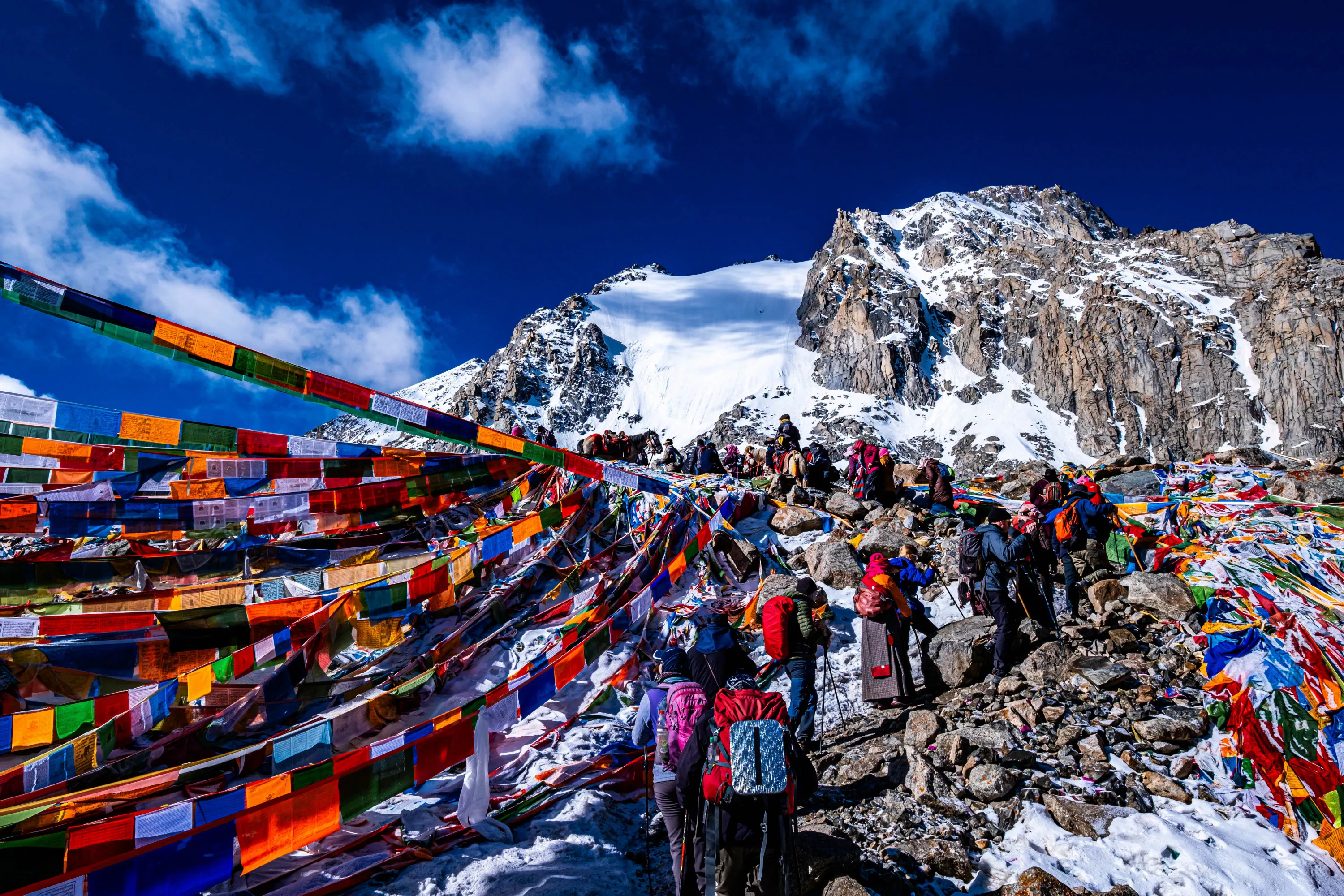 Népal : pourquoi des centaines de voyageurs se trouvaient dans cette région de l’Himalaya en pleine mousson