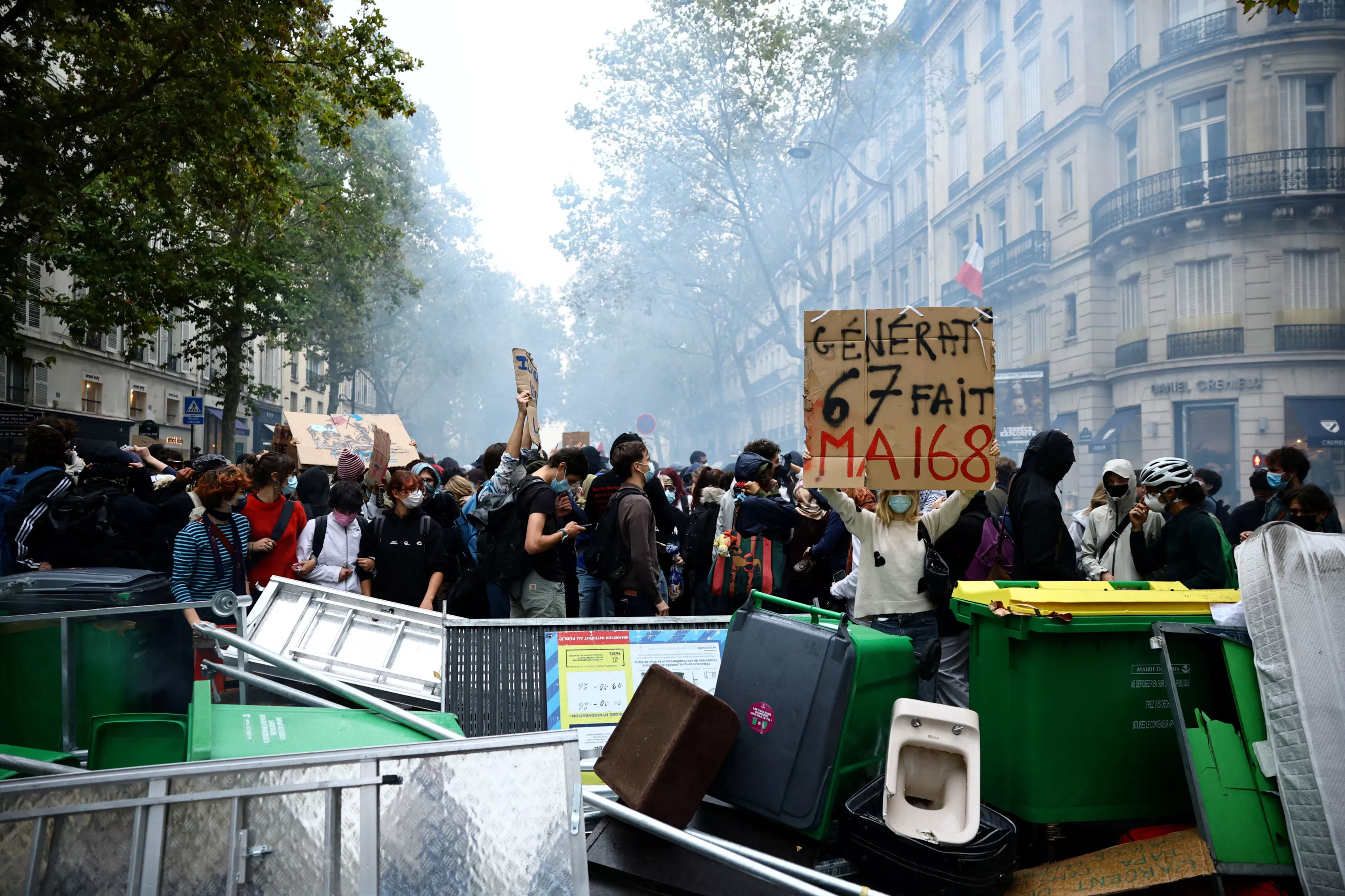 « Nous, toute la France était dehors » : comment des militants de mai 68 voient les blocages lycéens d’aujourd’hui