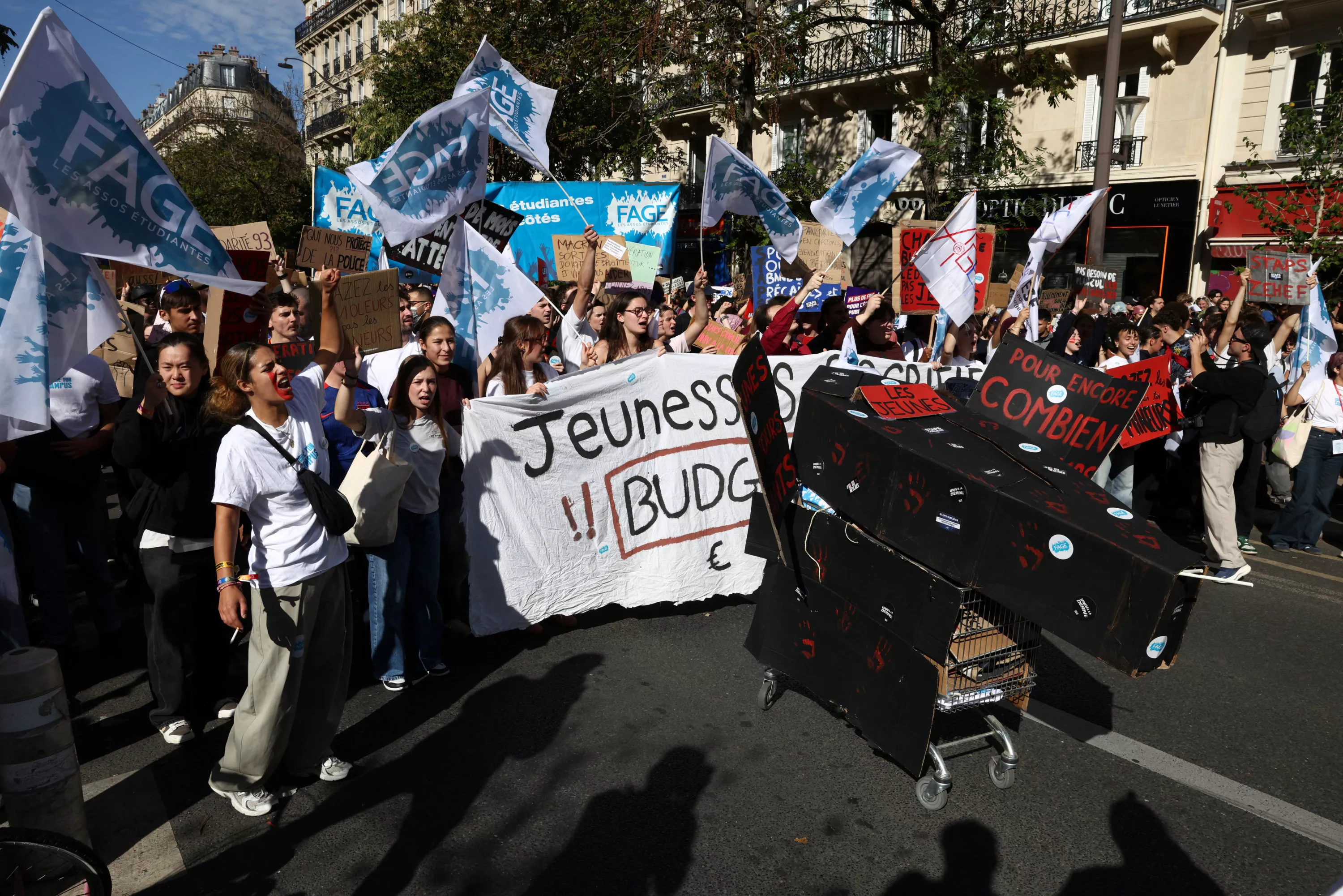 «On n’y comprend rien» : le principal syndicat des chefs d’établissement rejette le «temps de démocratie» proposé par Sébastien Lecornu