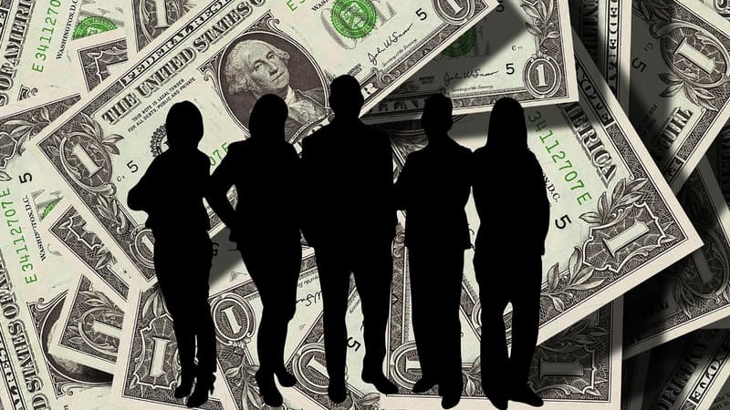 On a un taux de pauvreté mais c'est difficile d'avoir un seuil de richesse: cet observatoire veut en fixer un à 4.292 euros par mois