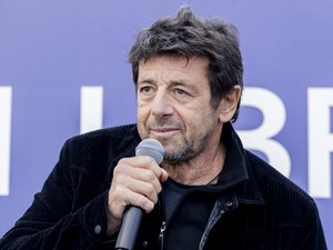 Patrick Bruel accusé de viols : incarcération, liberté ou contrôle judiciaire… quels sont les scénarios possibles pour le chanteur après sa garde à vue ?