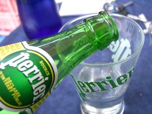 Perrier vendu à un fonds d’investissement américain ? Nestlé s’apprête à céder la moitié de la marque gardoise