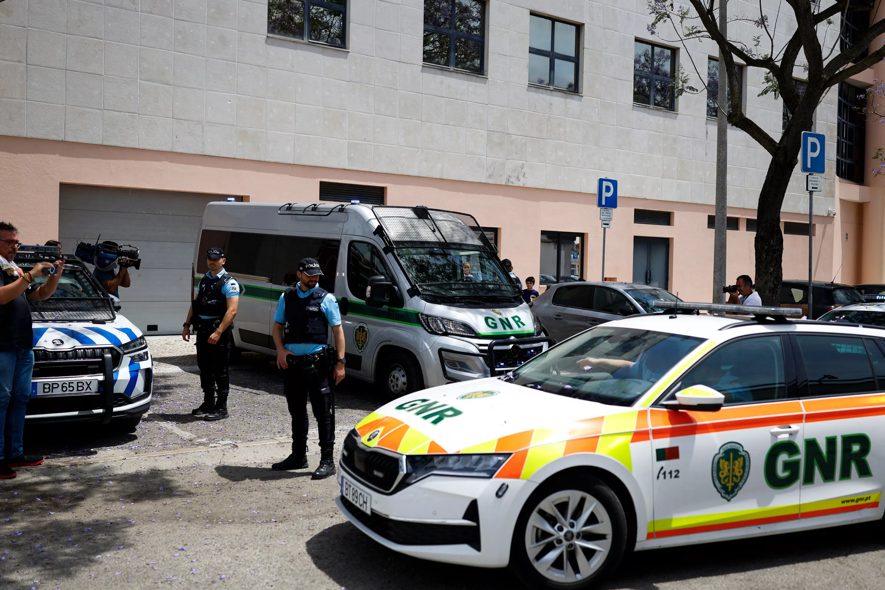 Portugal : un Français de 79 ans et son épouse retrouvés morts à l’intérieur d’une citerne d’eau, le gardien de leur propriété interpellé
