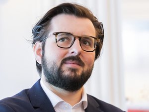 Présidentielle 2027 : accusé de violences et exclu de la primaire, le député Philippe Brun porte plainte pour
