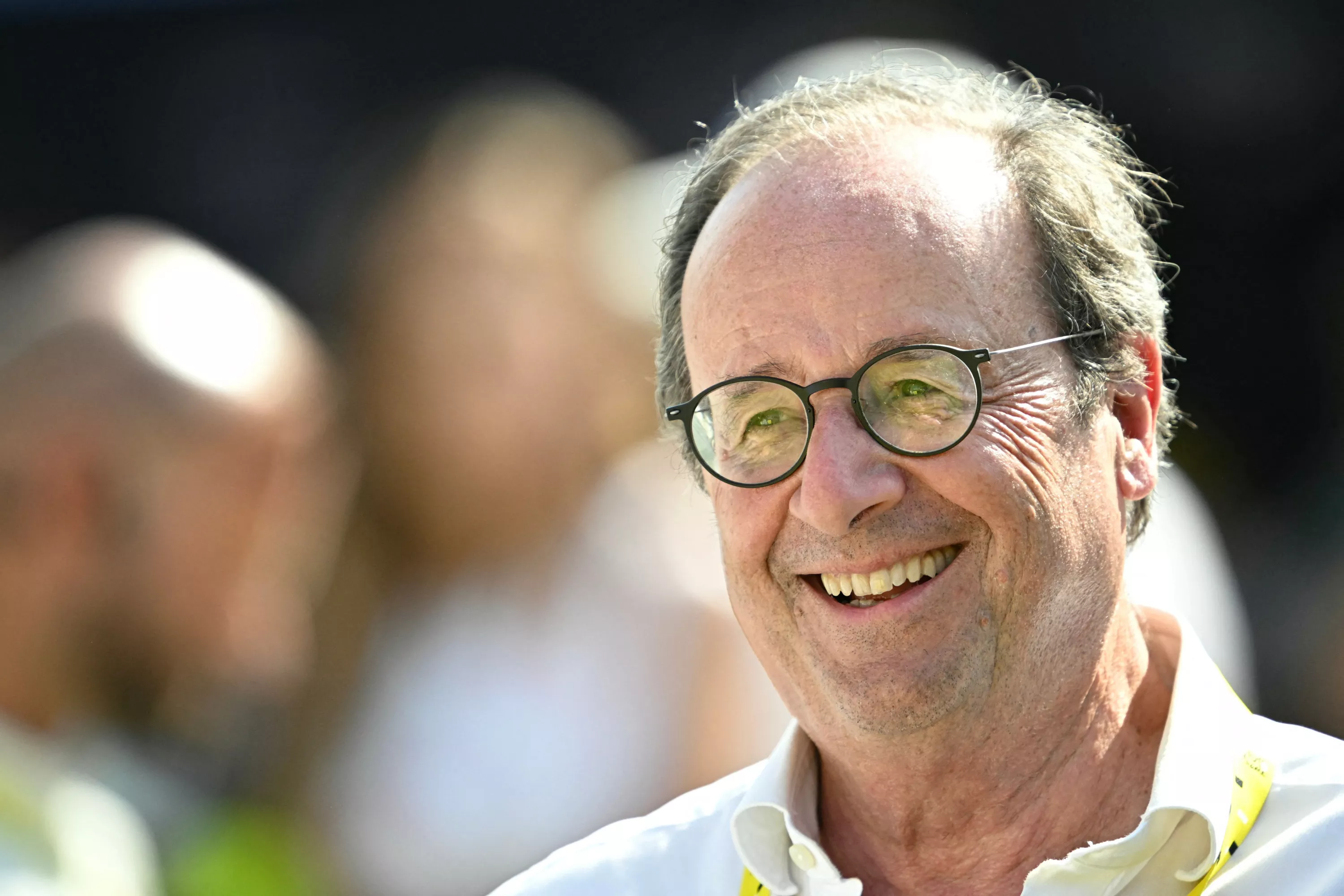 Présidentielle 2027 : Hollande «prépare» sa candidature et donne secrètement rendez-vous à ses soutiens
