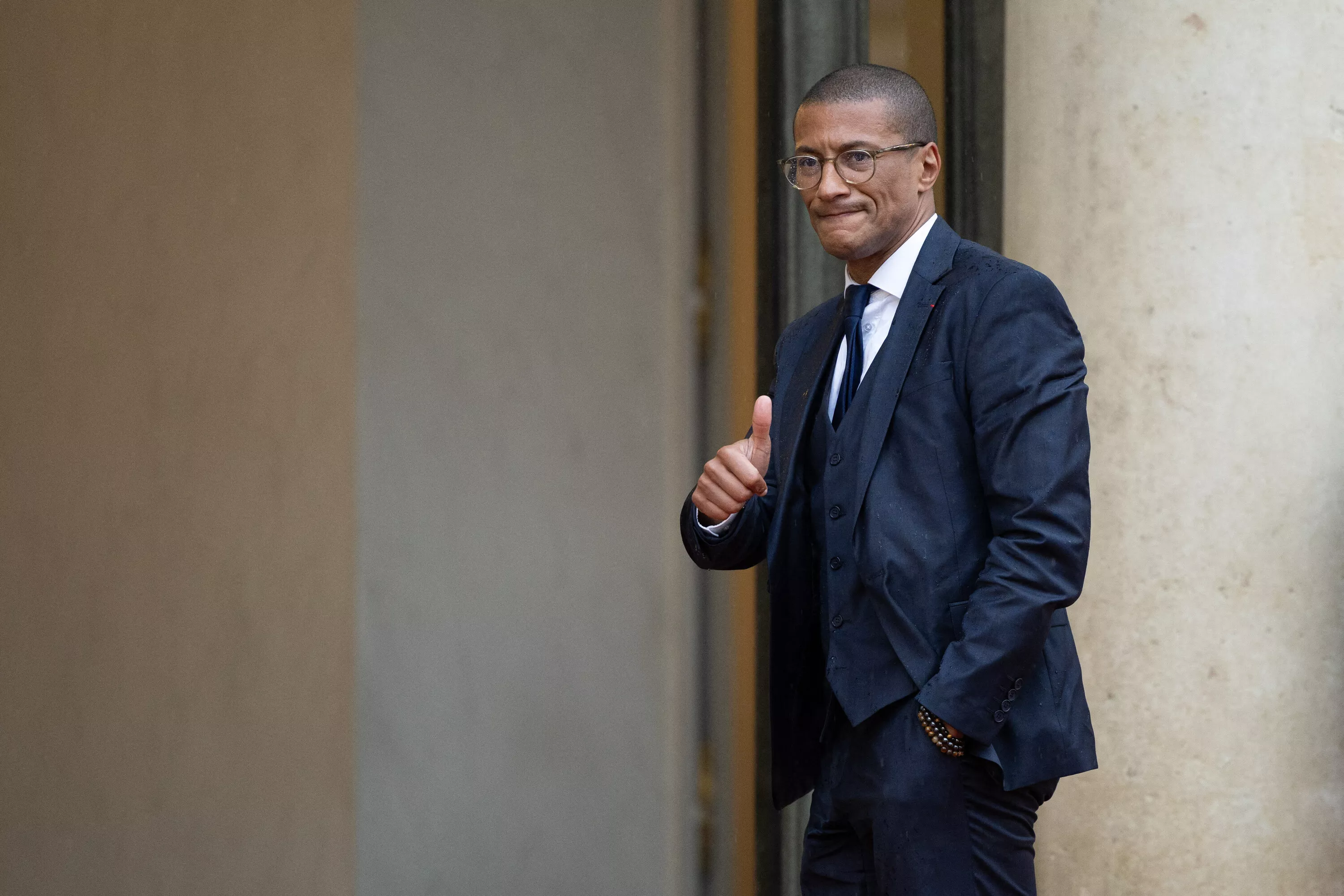 Présidentielle 2027 : «Je suis candidat», annonce le maire socialiste de Saint-Ouen Karim Bouamrane