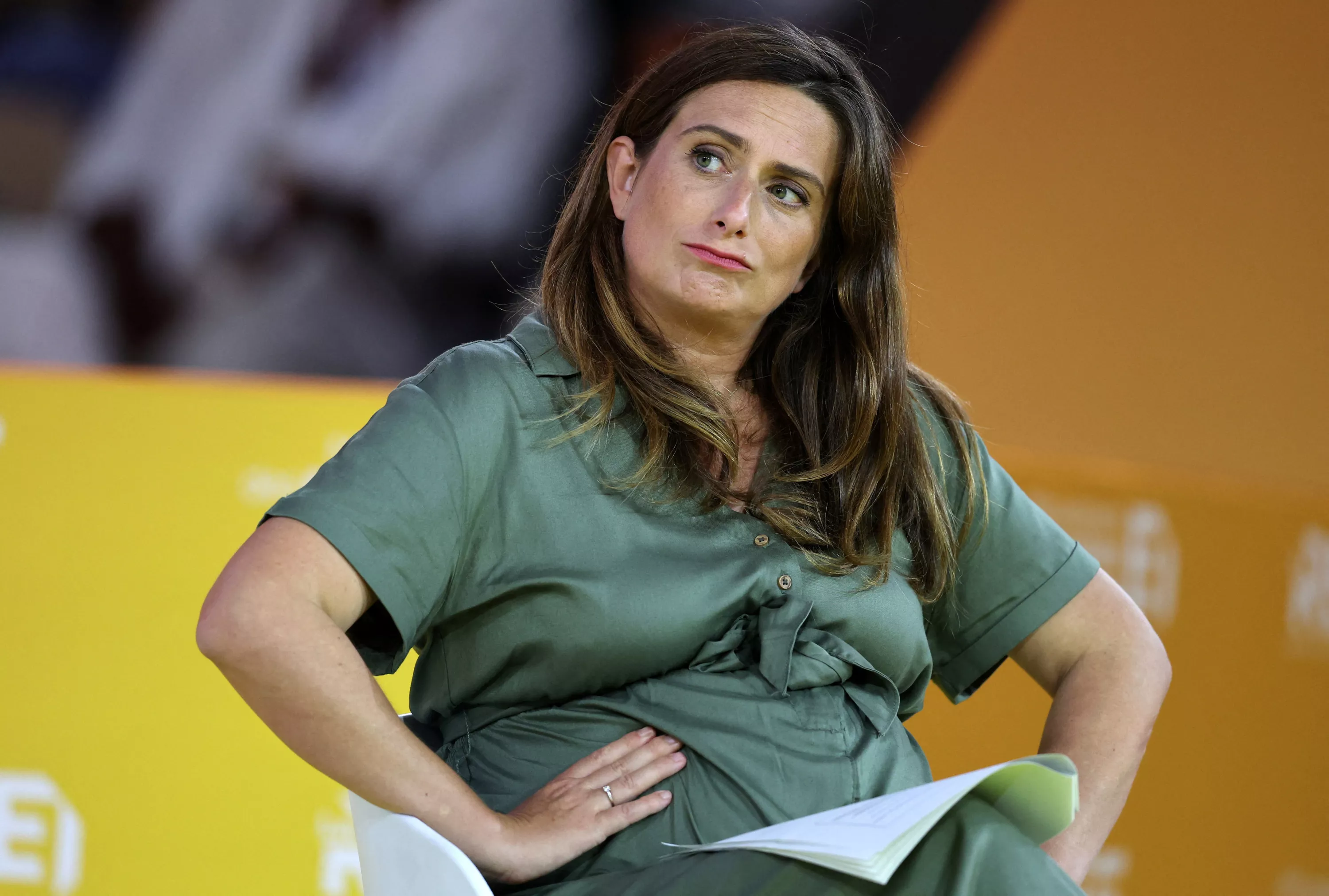 Présidentielle 2027 : Marine Tondelier «donnera évidemment la priorité à son bébé», mais n'arrêtera pas quatre mois sa campagne
