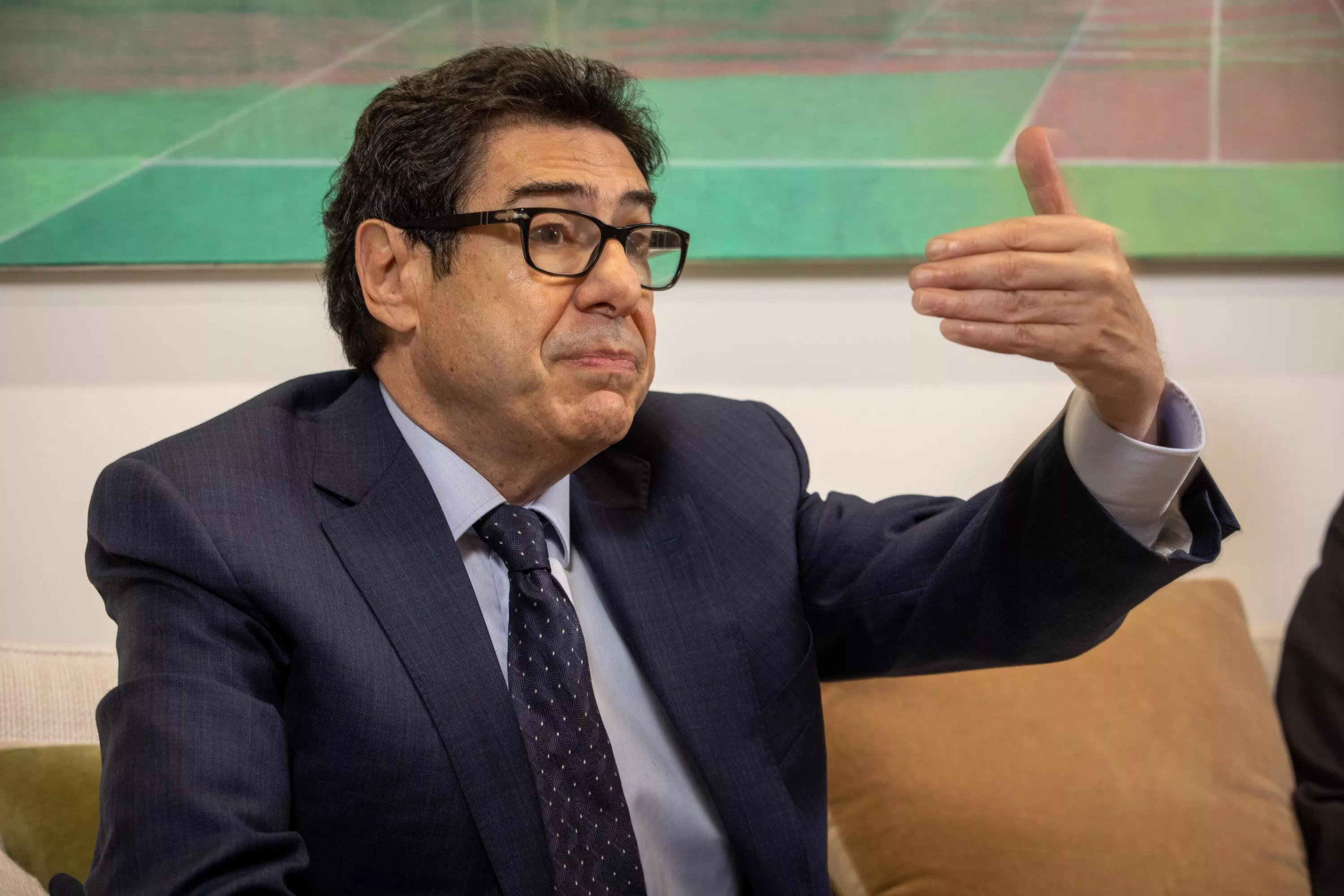 Présidentielle 2027 : Philippe Aghion étrille les propositions économiques de Marine Le Pen et Jean-Luc Mélenchon