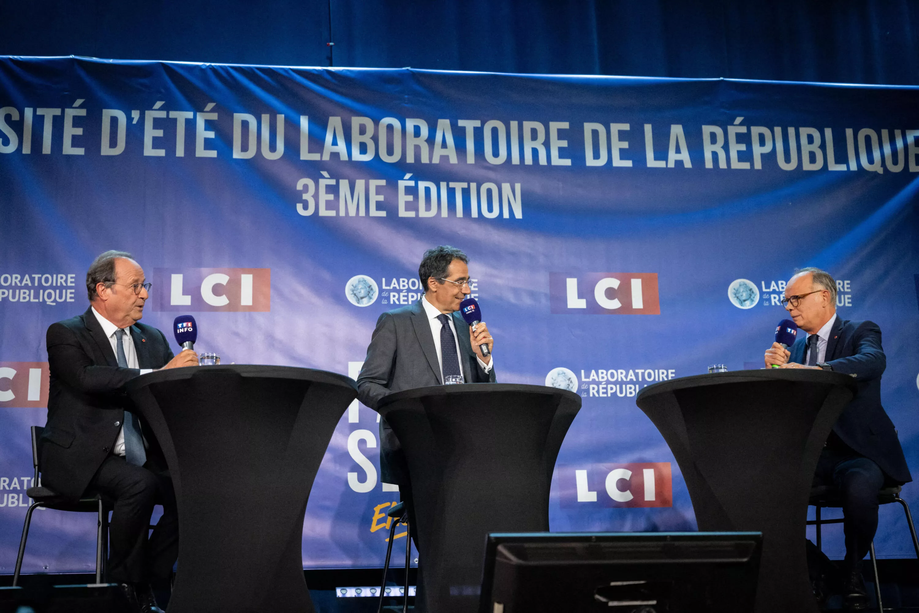 Présidentielle 2027 : primaire, retraites, accord de 1968 avec l’Algérie... À Sens, François Hollande teste ses chances face à Édouard Philippe