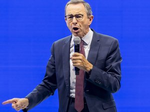 Présidentielle 2027 : retraite à 63 ans minimum, taux plein à 65 ans… les propositions de Bruno Retailleau