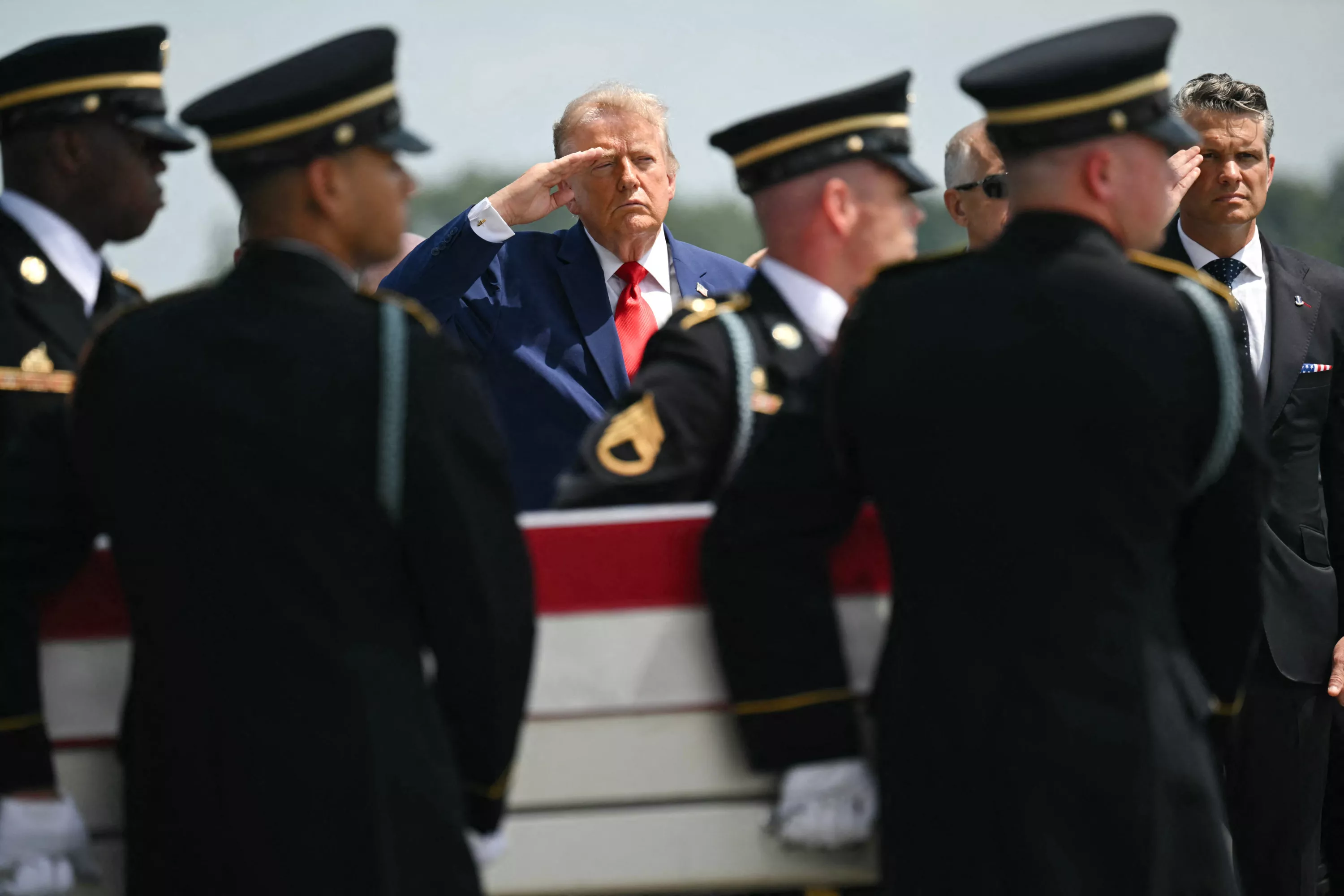 Pris dans le piège iranien, Donald Trump tenté par l’escalade