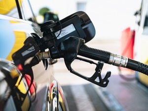 Prix des carburants : le gouvernement va dévoiler ce mardi des