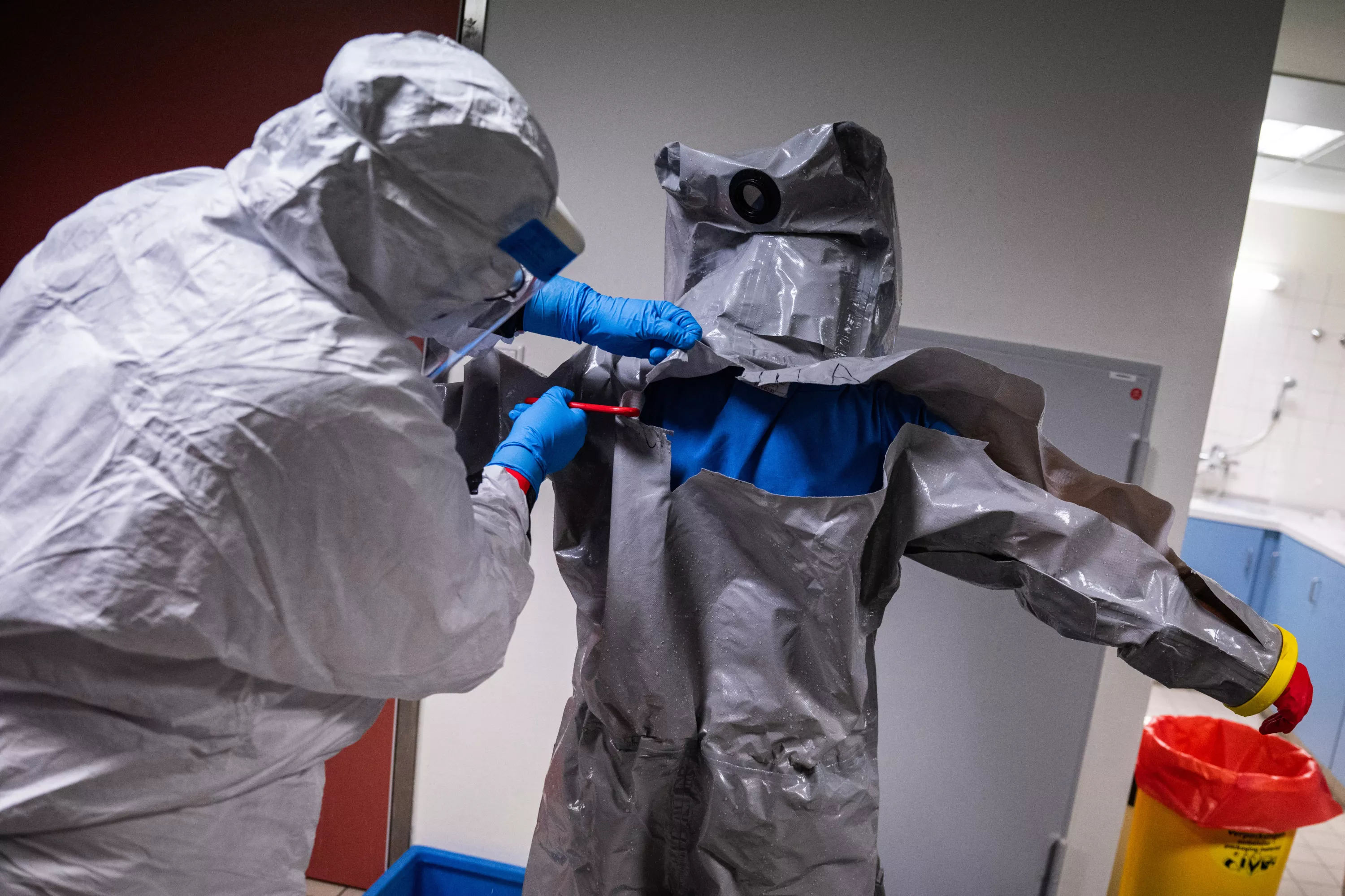 Prouesse technologique ou catastrophe annoncée ? Pour la première fois, l’IA a créé des virus bactériens n’existant pas dans la nature