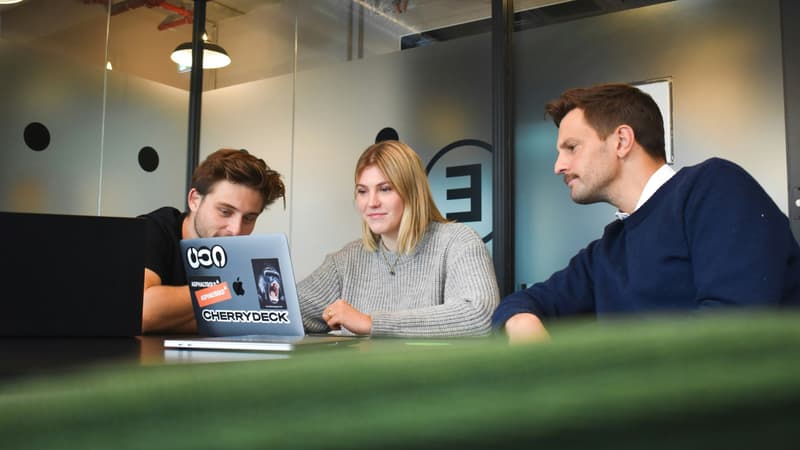 Quel CRM choisir ? Voici 2 outils et les raisons pour lesquelles vous devez les choisir