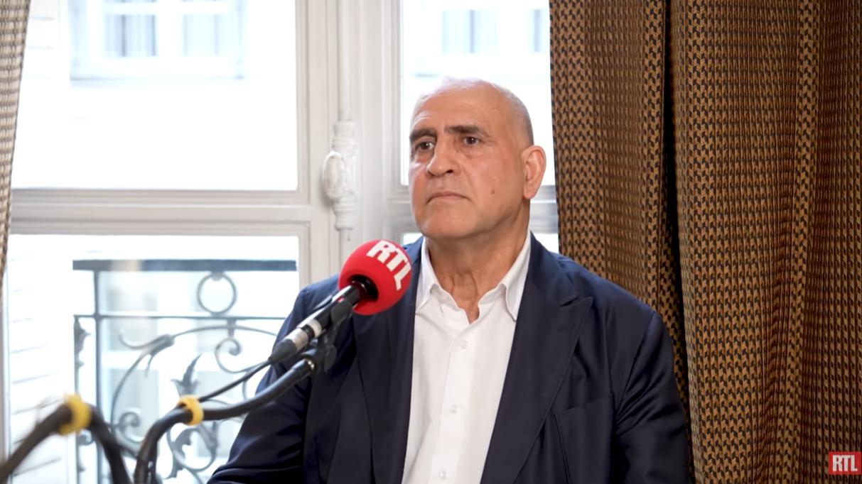 «Recruteur de filles», né en Algérie, cinq plaintes pour viol... Qui était Daniel Siad, «rabatteur» présumé de Jeffrey Epstein ?