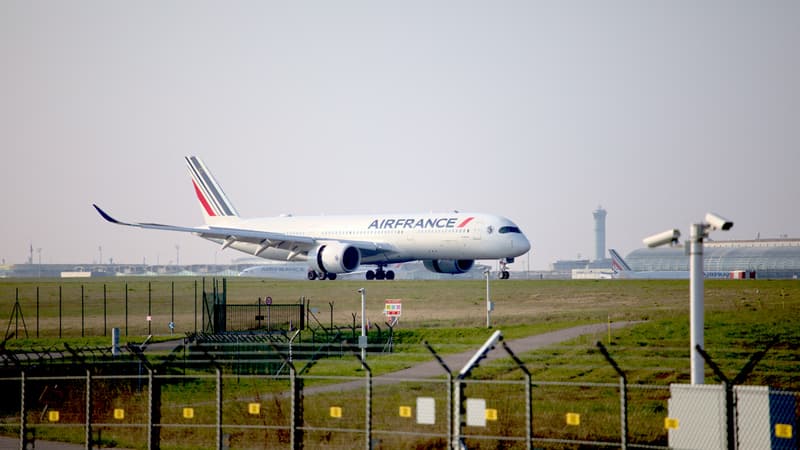 Recul du nombre de passagers en juillet: le trafic aérien à Roissy et Orly est toujours affecté par le conflit au Moyen-Orient