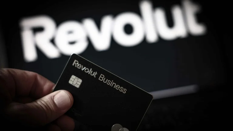 Revolut vaut déjà plus que Société Générale et a deux fois plus de clients que HSBC: comment la fintech est devenue en seulement 10 ans 