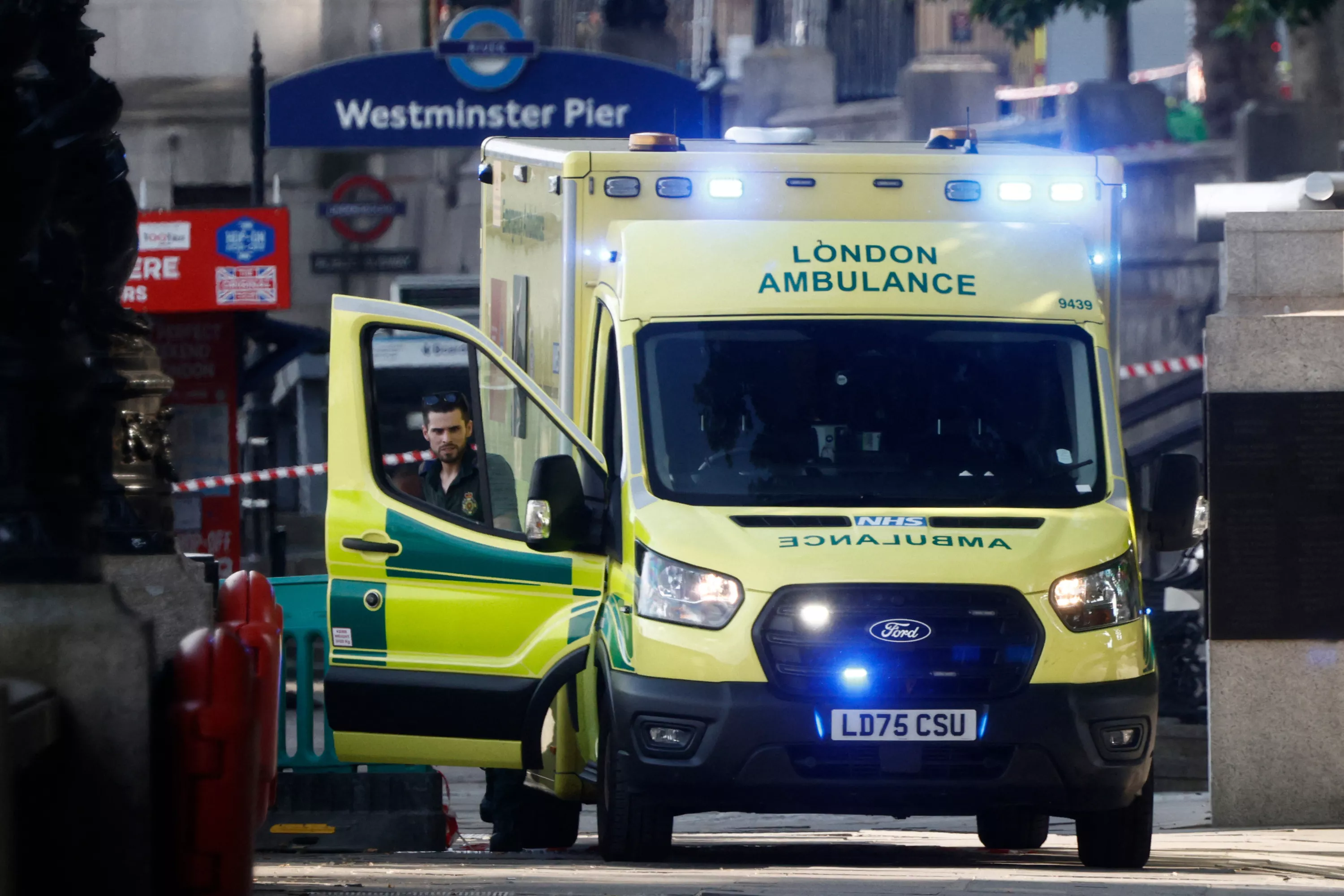 Royaume-Uni : quatre hommes poignardés dans le centre de Londres, une femme interpellée
