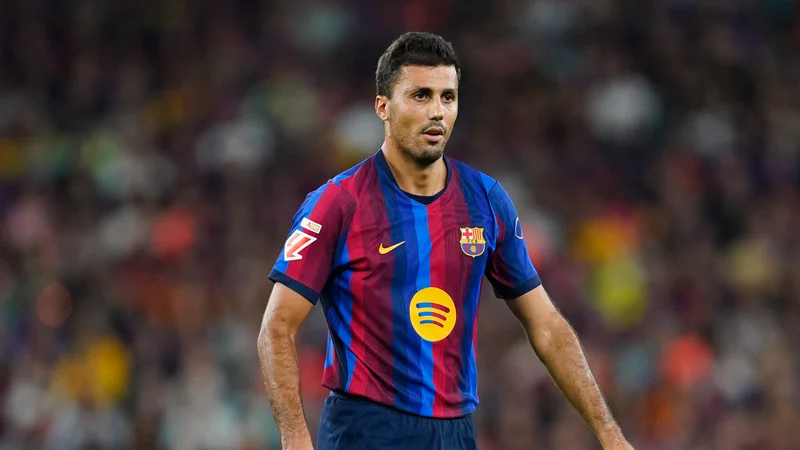 Sans avant-centre mais avec Rodri, le Barça prend la tête de la Liga