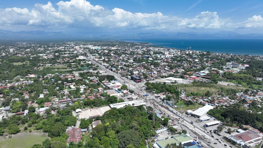Séisme de magnitude 7,8 au sud des Philippines, alerte au tsunami dans la région
