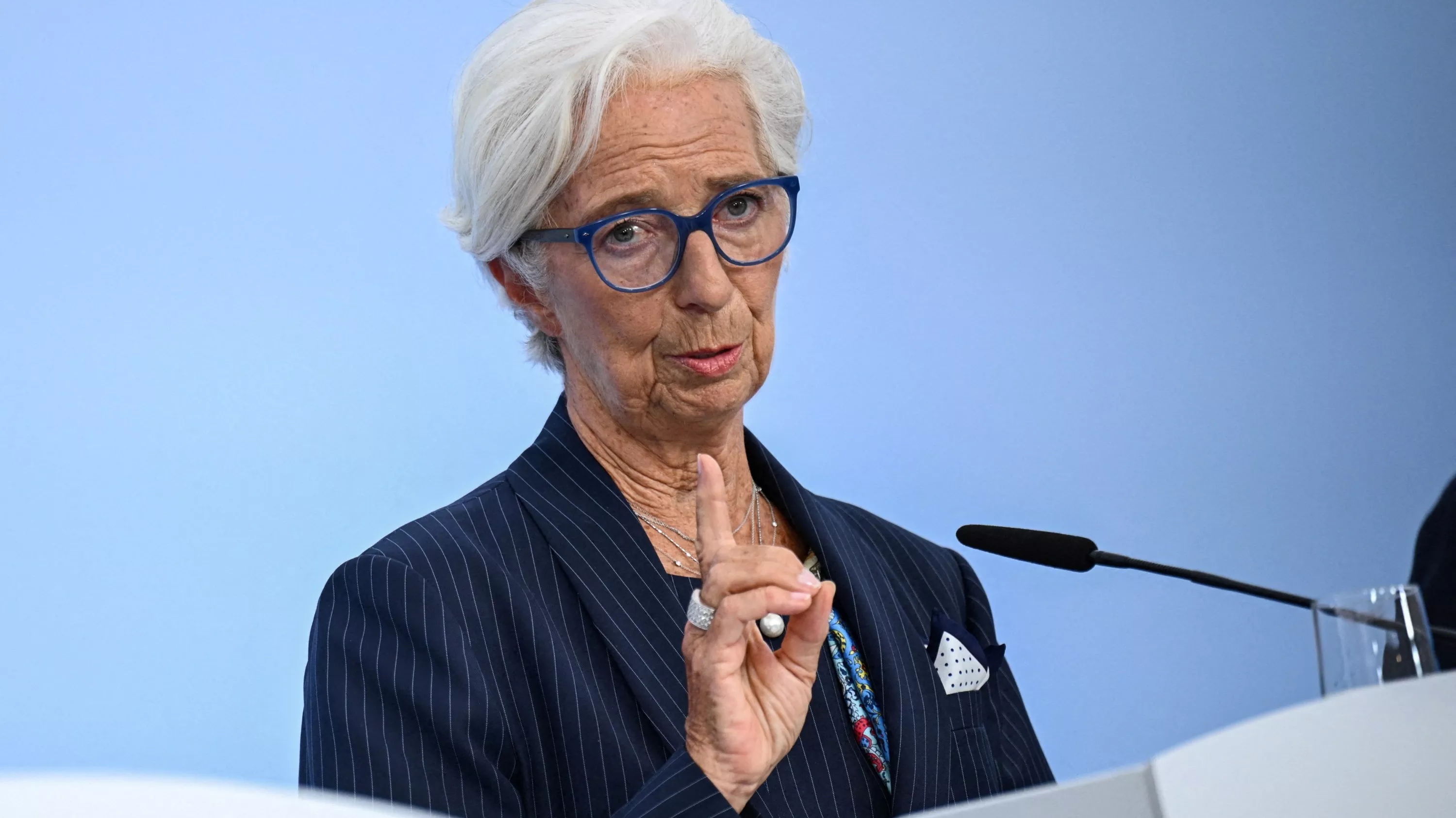 Tensions sur la dette française : «La solution se trouve d’abord en France» au niveau du budget, avertit Christine Lagarde