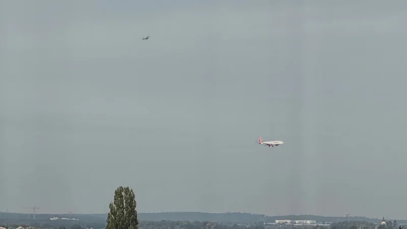 Trois avions de chasse ont escorté le Boeing: un défaut technique sur un vol entre la Grèce et l'Allemagne a déclenché une alerte pour détournement dans plusieurs pays européens