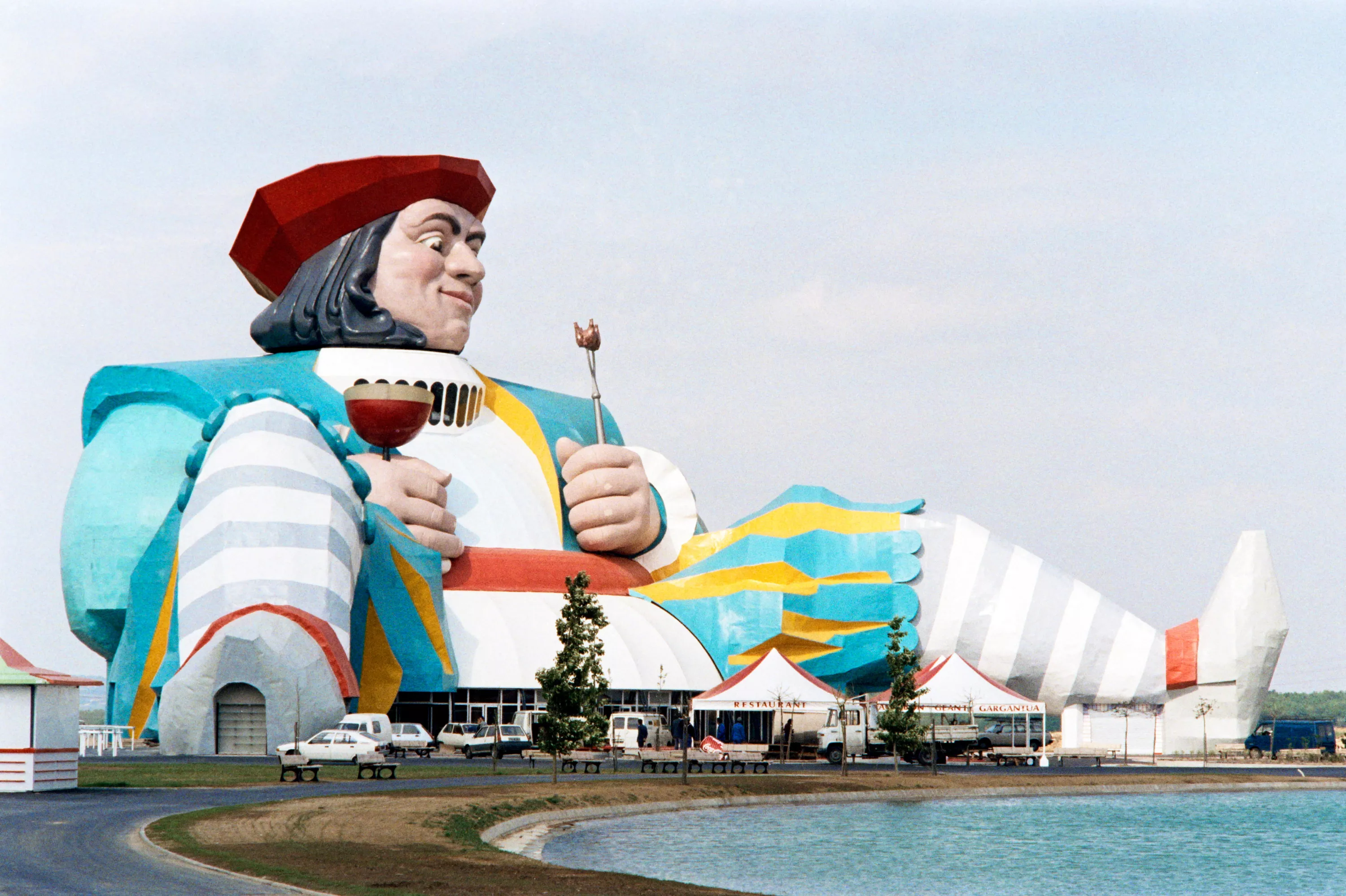 Un futur concurrent de Disneyland ou Astérix ? Un parc d’attractions dédié à Dragon Ball près de Paris pourrait être financé par l’Arabie saoudite