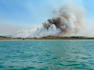 Un incendie s’est déclaré dans des dunes : un camping qui abritait