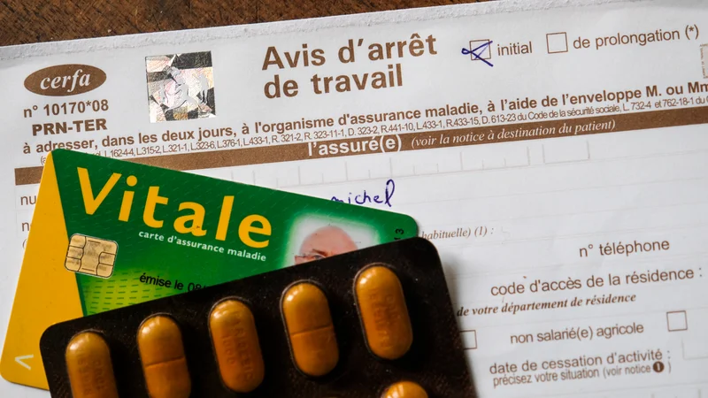 Un rapport commandé par le gouvernement préconise que la Sécu cesse de couvrir les arrêts maladies de courte durée, le Medef veut faire payer les salariés