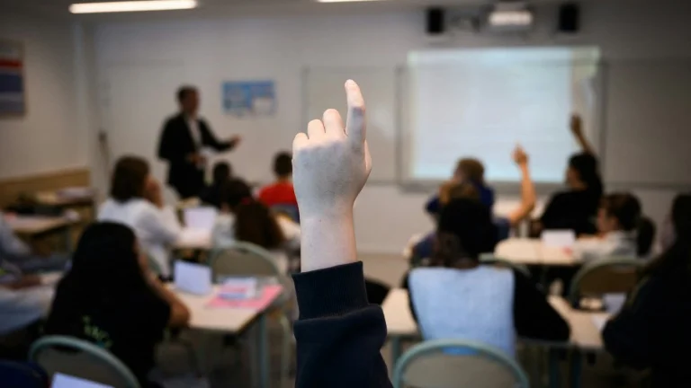 Un taux de chômage des jeunes en hausse dans les 5 ans à venir: si les résultats Pisa de la France ne s'améliorent pas, le PIB risque de baisser