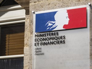 Une ardoise à 3 595,5 milliards d’euros : la dette de la France explose et atteint 119 % du PIB