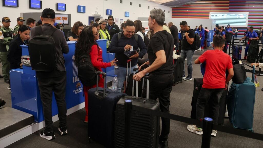 Venezuela: l'aéroport de Caracas reprend ses activités, un peu plus de deux mois après le double séisme