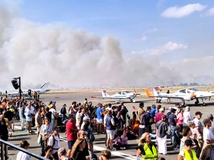 VIDÉO Un incendie se déclenche près de l’aéroport de Carcassonne où un meeting aérien était organisé