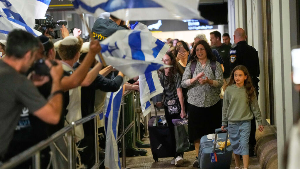 Vol Dubaï-Tel-Aviv dérouté : «Je n’arrive pas à croire qu’on soit rentré, c’est le cauchemar d’une vie»